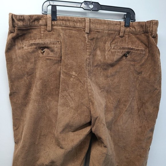 L. L. Bean Corduroy 44W X 30L Flat Front Pants Brown 98% Cotton 2% Spandex - Picture 4 of 5